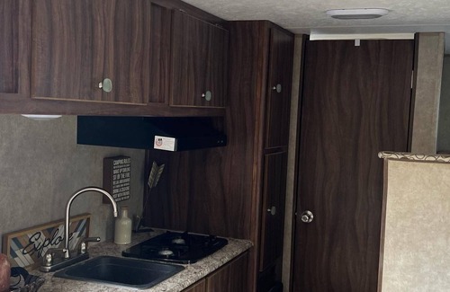 Long Beach House | Cozy RV with AC and Heat