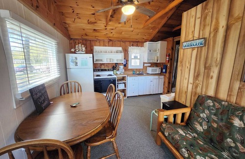 Oscoda Cottage | Cozy Sandpiper Cottage on Great Lake Huron