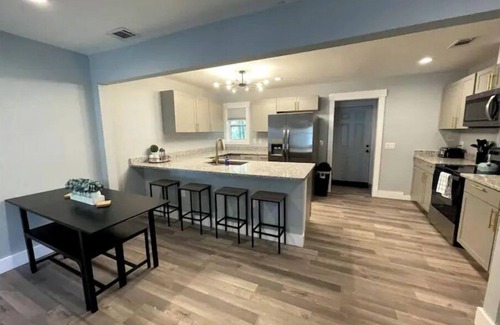 Midtown House | Cozy Savannah 5BR Home