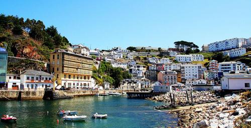 Luarca House | Cozy single room with shared bathroom