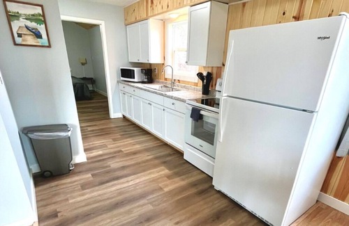 Honor House | Cozy Sleeping Bear Dunes Cabin 1
