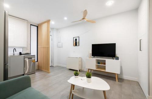 Quintana Apartment | Cozy studio 2B in Ciudad Lineal for 4 pax - Zigia B