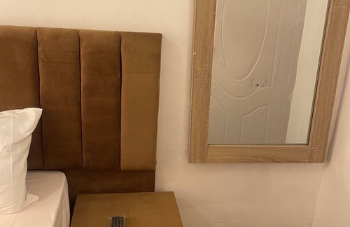 Surulere Apartment | Cozy studio apartment in central surulere