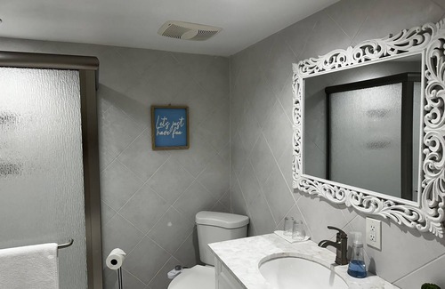 North Massapequa Apartment | Cozy Studio Apartment With Park View /Pet-Friendly Neighborhood