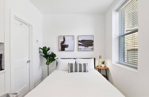 Buena Park Apartment | Cozy Studio Apt with In-Unit Laundry and Wi-Fi!