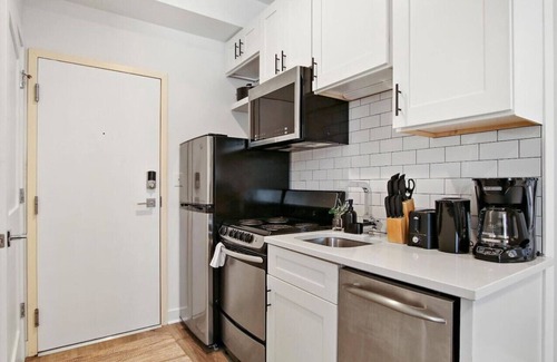 Buena Park Apartment | Cozy Studio Apt with In-Unit Laundry and Wi-Fi!