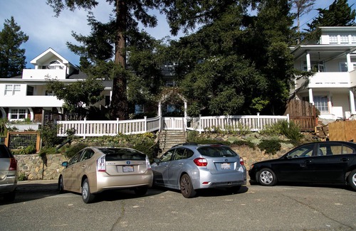 Mill Valley House | Cozy Studio/Bath Steps To Downtown Mill Valley With Own Entrance
