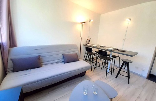 Piau Engaly Apartment | Cozy Studio for 4 in Piau Engaly with Ski Locker, TV & Kitchenette