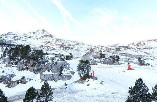 Arette Apartment | Cozy studio for 4 with direct slopes access in Arette