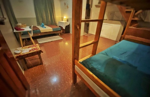 Catangnan House | Cozy studio for group of friends or family in General Luna with WiFi and AC