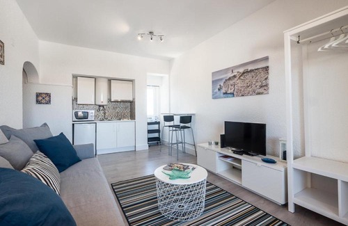 Cascais Apartment | Cozy Studio with balcony and beautiful view