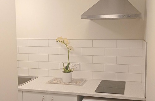 Maungaraki Apartment | Cozy studio with WiFi in delightful Maungaraki