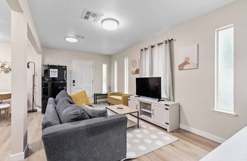 The Villas Apartment | Cozy & Stylish 1BR by Santana Row