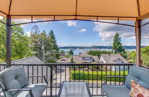 Mercer Island Apartment | Cozy suite with lake and city views, hot tub, near parks, shopping, & dining