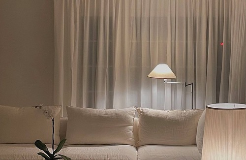 Miracle Mile Apartment | Cozy Sweet Spanish-style 1-bedroom apartment in beautiful Los Angeles