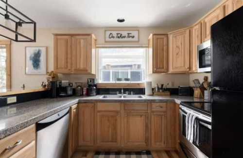 Tahoe Village Apartment | Cozy Tahoe Chalet | Fireplace & Views | Sleeps 4