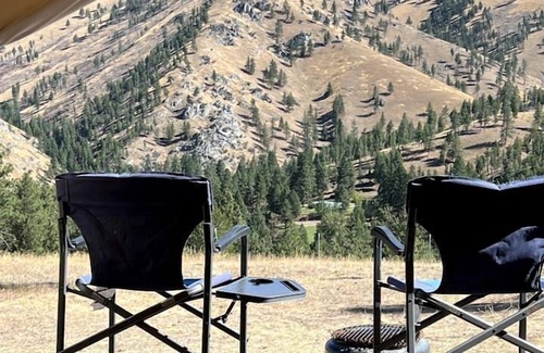 Conner RV Rental | Cozy Tented Cabin with Stunning Sights in Conner, Montana