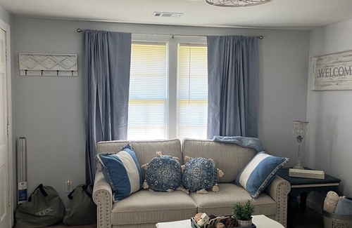 McRae Apartment | Cozy Top-Floor Hideaway with Small-Town Charm