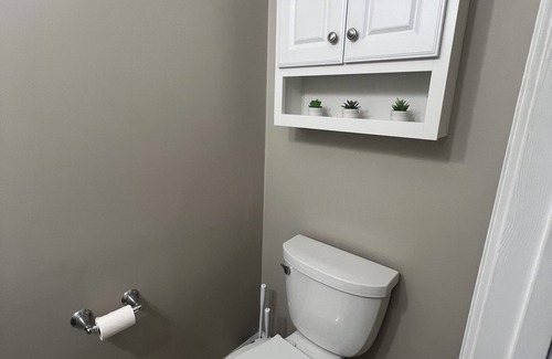 Bristol House | Cozy townhome in adorable Bristol with WiFi, AC and dedicated Work area