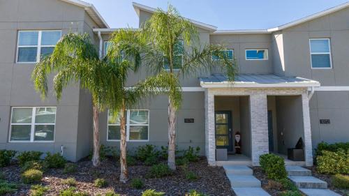 Four Corners House | Cozy Townhouse 4Bd Near Disney