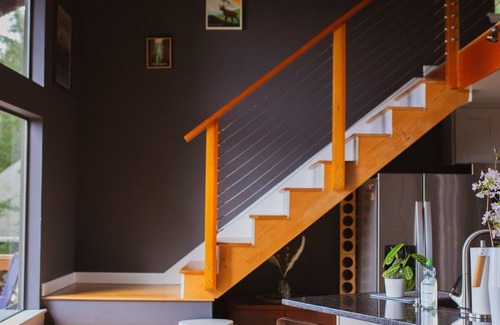 Lummi Island Cabin | Cozy Treetop Cabin *Hot Tub*