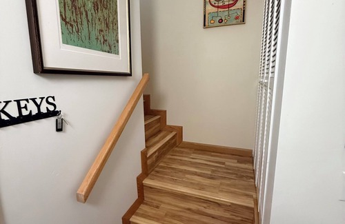 Truckee Apartment | Cozy Truckee Midterm rental great for ski lease,contract worker or digital nomad