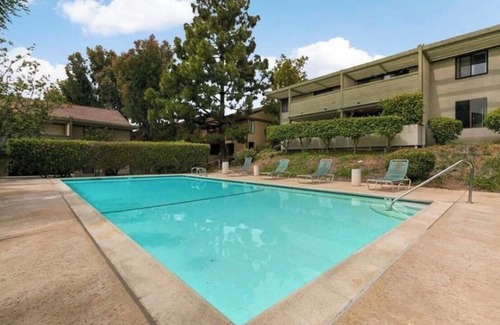 University City Condo | COZY UCSD/La Jolla Condo 2bd, 10-15 min from just about anywhere in the city