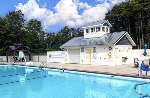 Fennville Cottage | Cozy, unique cottage, #2, just minutes from Saugatuck