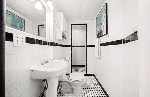 Oak Square Apartment | Cozy up in 5BR Apt near charming Oak Square