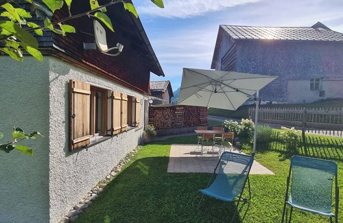 Raggal House | Cozy vacation home in a quiet location, great hiking trails right on the doorstep