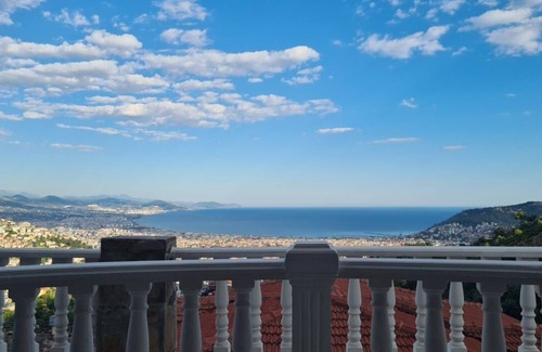 Tepe Villa | Cozy villa with beautiful view near Alanya center