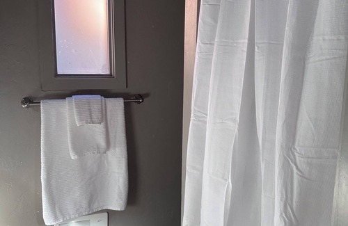 Gilmer Apartment | Cozy vineyard studio with peaceful pond views.