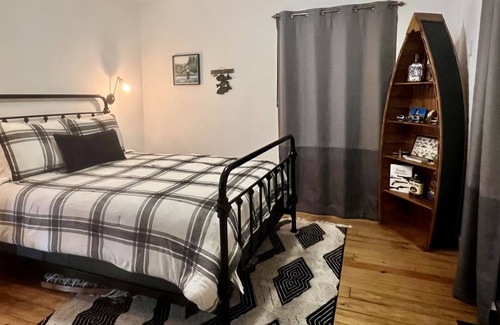 Wills Point Cabin | Cozy waterfront cabin w/ gorgeous views, privacy, toys, and ample room to play