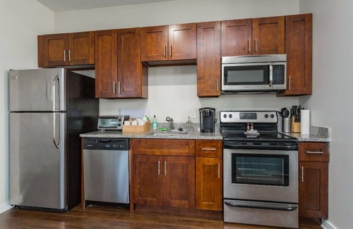 Music Row Apartment | Cozysuites TWO Music Row Condos w Parking