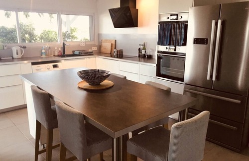 Orient Bay Villa | Crème de la Crème: Stunning views of Orient Bay! Grand piano. Kids welcome!