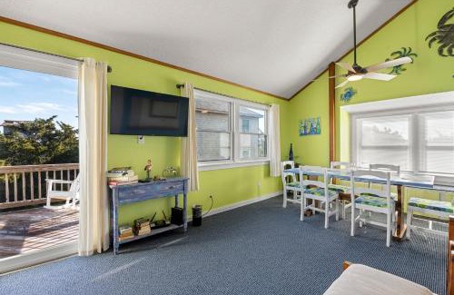 Avon House | Crab Walk