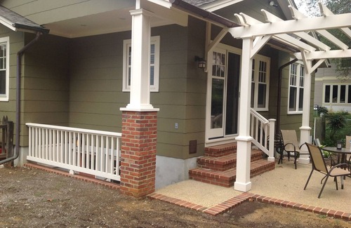 Annapolis Apartment | Craftsman Bungalow Suite Near Naval Academy Stadium and Historic District