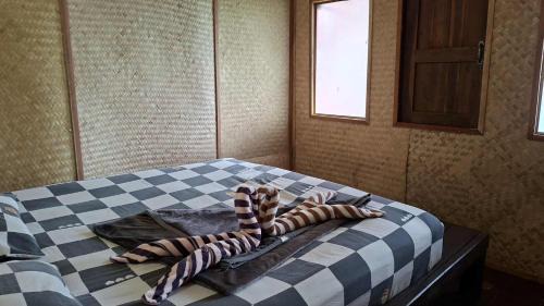 Bai Lan Hotel | Crazy Bananas & Crazy Monkey