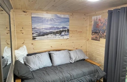 Banner Elk House | Creekside 3 bedroom 2 bath cabin on private creek