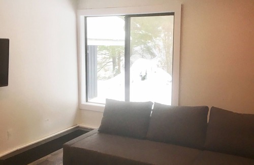 Whistler Creekside Condo | Creekside Getaway. Walk to the gondola in 3 minutes