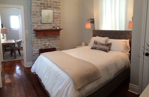 East Riverside Cottage | Creole Guest Cottage, Steps To Magazine St.