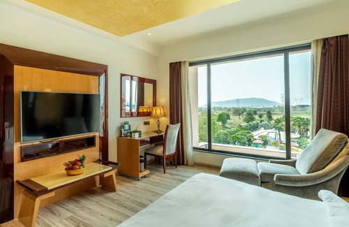 Indore Hotel | Crescent Spa And Resorts Indore