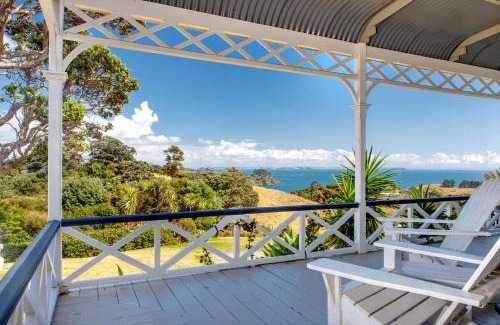 Ostend House | Crescent Villa - Stay Waiheke