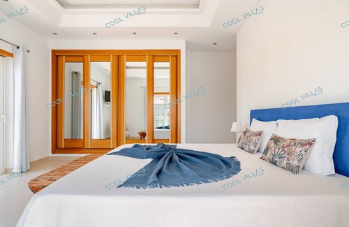 Cerro do Mocho Villa | Crest 5 - 8 Pax Golf/Beach Swimming pool