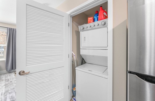 Tuscaloosa Condo | Crimson Cove | Luxe Riverfront Condo | 7 Min to UA | Pool & More!