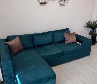 Craiova Apartment | CRISTAL Home Boutique Apartment 2 - Luminos, Confortabil, Practic, Zona Rezidentiala