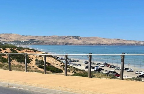 Aldinga Beach House | Croser Beach Shack - Boat & Caravan Friendly