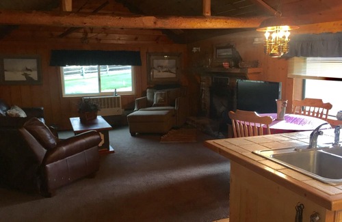 Gypsum Cabin | Cross Creek Ranch log home hideaway for the perfect getaway