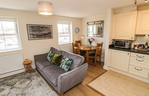 Whitby Cottage | Crossing Cottage