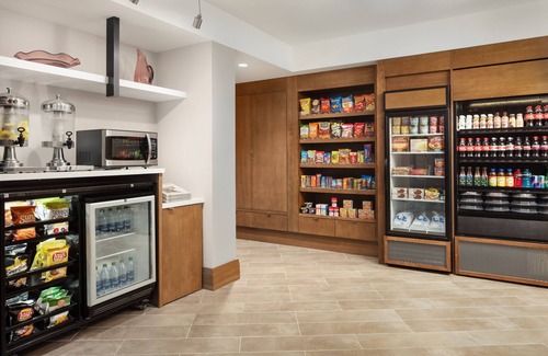 Dallas Hotel | Crowne Plaza Dallas Market Ctr - Love Field by IHG